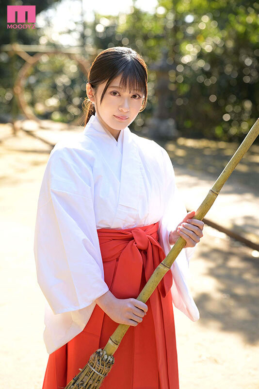 「北乃衣織のAVデビュー作品|美乳少女がフェラ&顔射&3Pで魅せる濃厚プレイ」のサムネイル