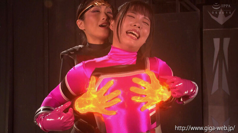 「鈴音杏夏・神納花が挑む女戦士ヒロイン潜入捜査!星捜戦隊ヴェガレンジャーの熱き戦い」のサンプル画像10枚目