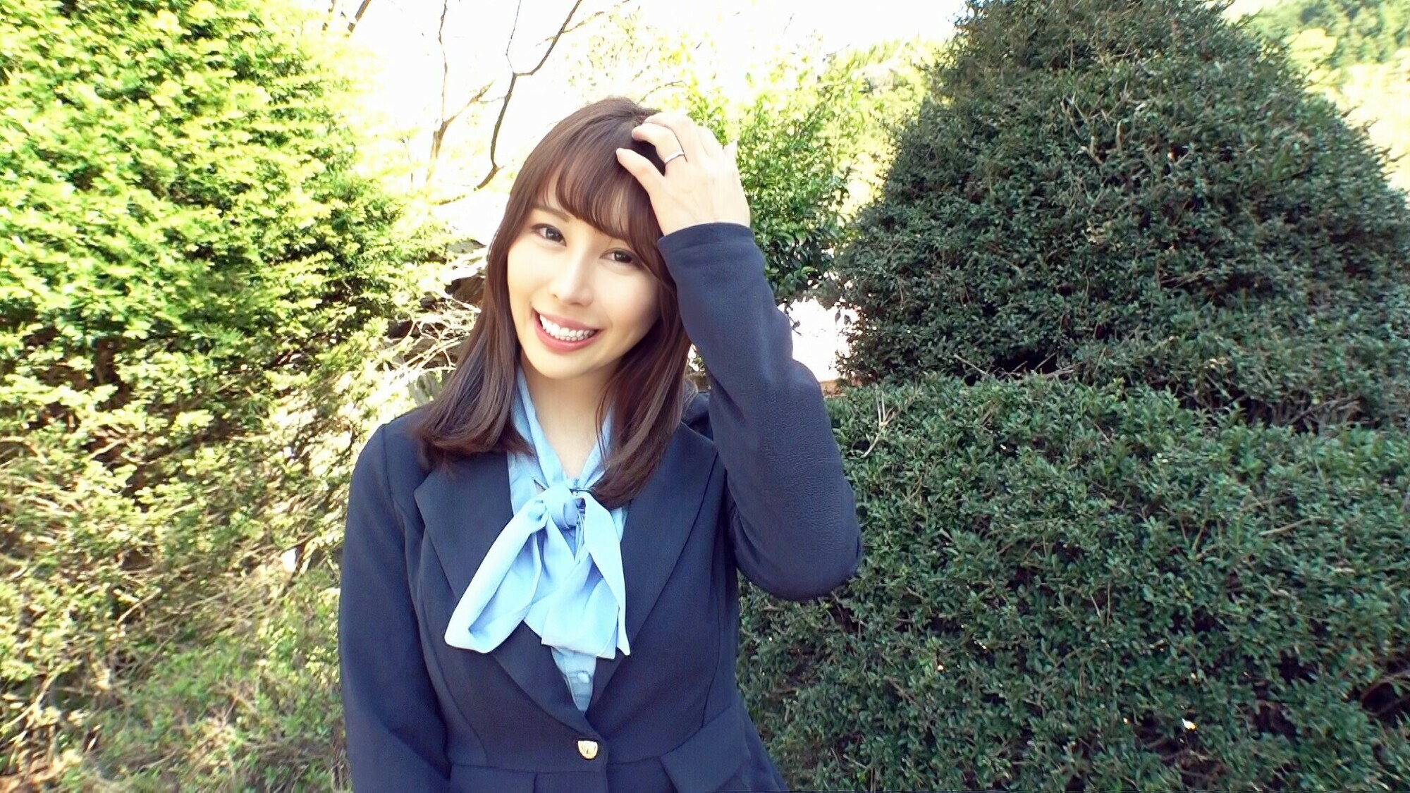 「【こはる】素人巨乳美女の初撮り映像!恥じらいながらも感じまくる敏感ボディ」のサムネイル