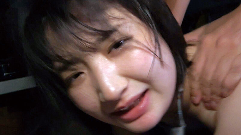 「素人女子校生NAちゃんが3P・4Pで激濡れ！パンチラ＆ぶっかけ調教でドMな本性暴露」のサンプル画像17枚目