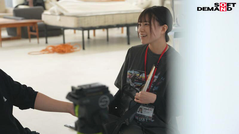 「岡島明来のハメ撮り初体験！素人OLが恥じらいながら魅せる初撮り映像」のサンプル画像2枚目