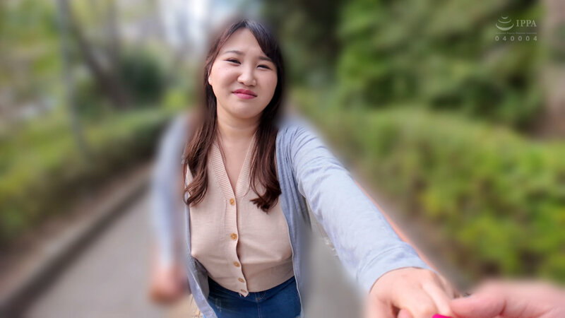 「波多野結衣ら豪華女優8人の巨乳・超乳露出デート！野外中出し8時間スペシャル」のサンプル画像17枚目