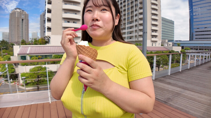 「波多野結衣ら豪華女優8人の巨乳・超乳露出デート！野外中出し8時間スペシャル」のサンプル画像6枚目