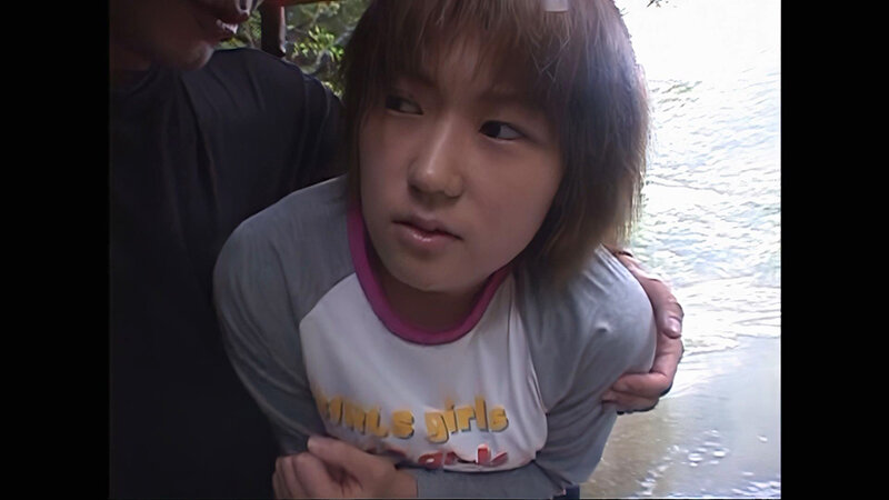 「笠木忍の緊縛×野外露出プレイ|ミニ系女優が魅せる過激スケッチ【AIリマスター版】」のサンプル画像3枚目