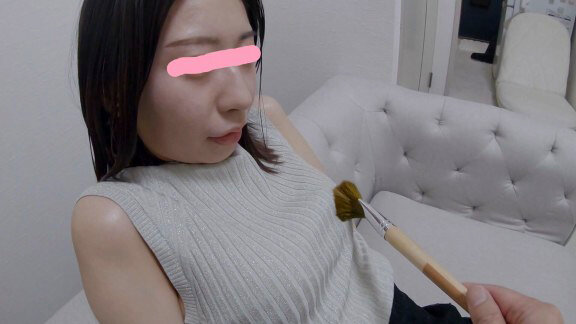 「【素人】渋谷在住まいちゃんに電マ&くすぐり責め!恥ずかしい姿でアクメ我慢チャレンジ」のサンプル画像4枚目