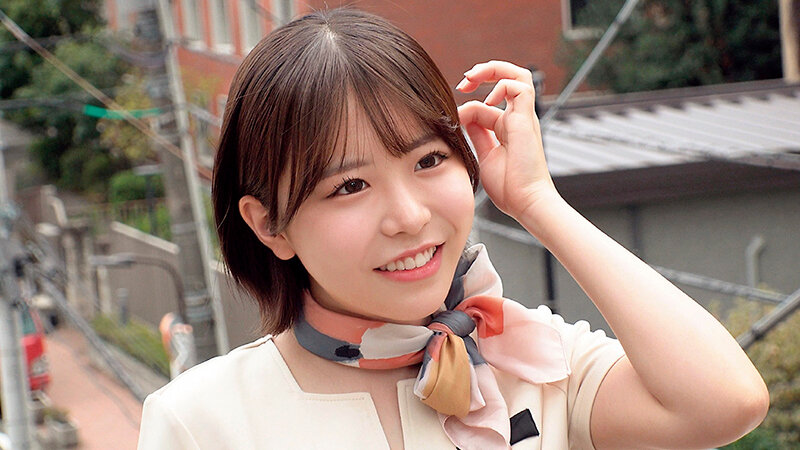 「【素人】美人受付嬢がデカチンをじゅぼじゅぼフェラ＆中出し！制服姿の淫らな姿がエロすぎる」のサンプル画像2枚目