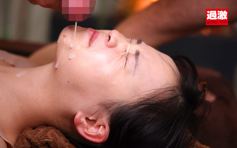 「【ミニ系】小柄美女が拘束エステで潮吹き絶頂！激しい施術で白目失神する過激映像」のサンプル画像20枚目