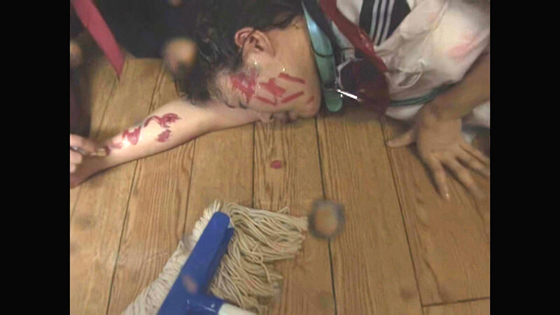 「星月まゆら 3P・4Pで中出し責め|恥辱プレイ満載のAIリマスター作品」のサンプル画像7枚目