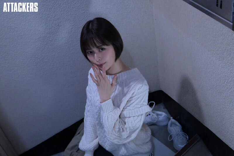 「月乃ルナの濃厚フェラ抜き!無口な美少女お隣さんが痴女化して精子を搾り取る」のサンプル画像3枚目