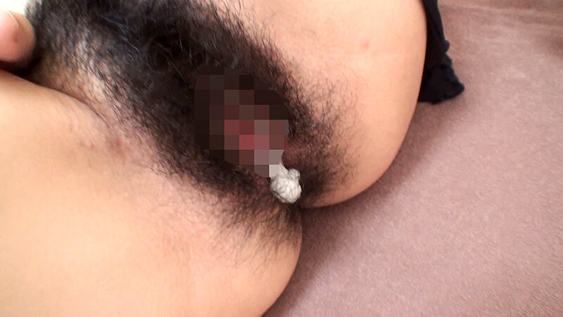 「【素人人妻】剛毛熟女36人のナンパ中出し3P!フェラ&バイブオナニーで乱れる無防備妻ベスト」のサンプル画像16枚目