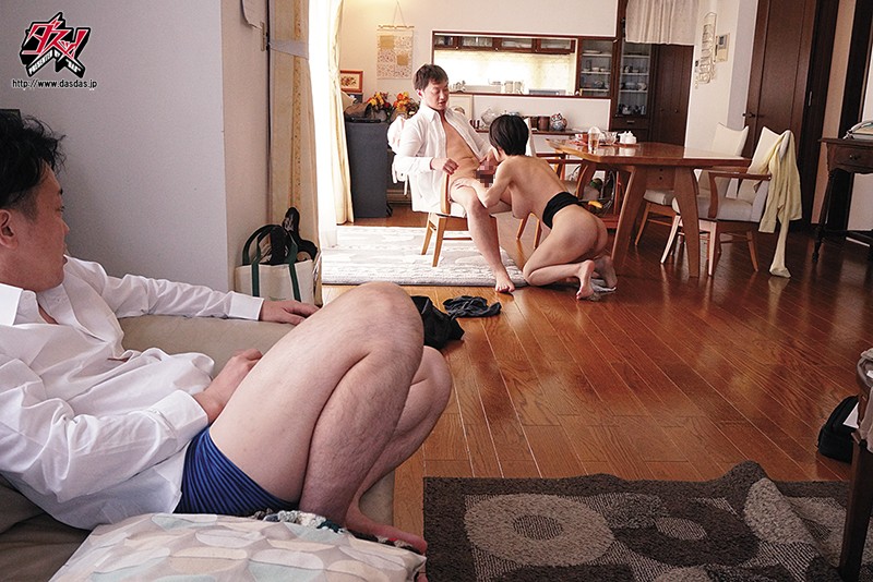 「君島みお｜巨乳人妻が娘のために寝取られる中出しNTR｜背徳の母親の決断」のサンプル画像2枚目