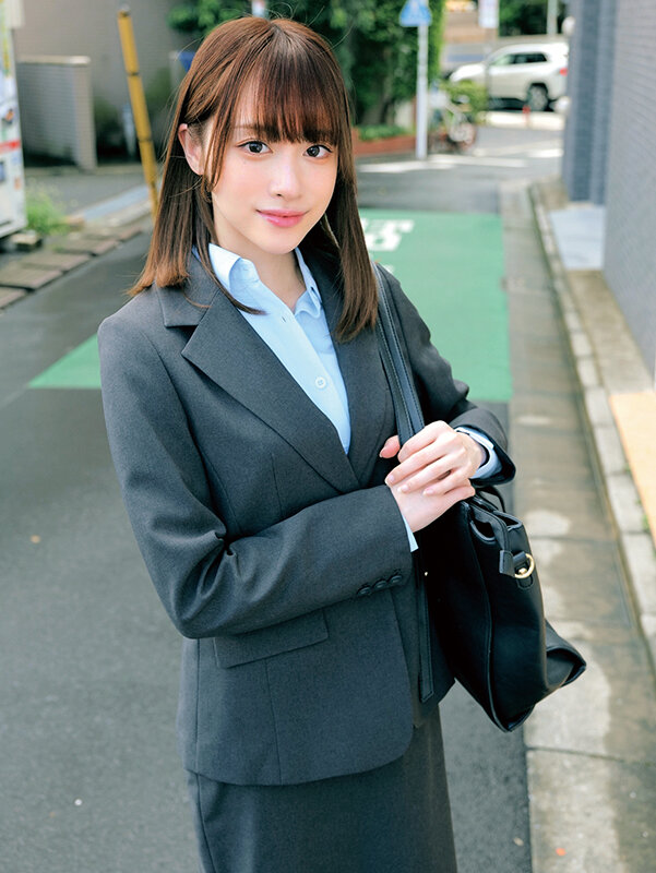 「素人OL羞恥企画！スレンダー巨乳美脚お姉さんがゲームに失敗して中出し罰ゲーム」のサムネイル