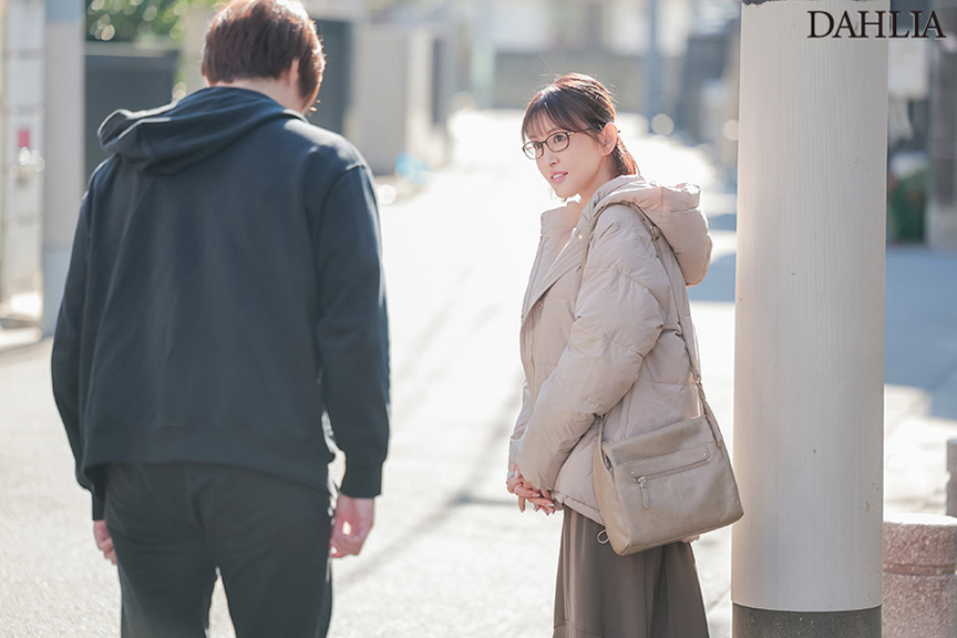 「こんなおばさんでもナマでしてくれますか? 角奈保」のサムネイル