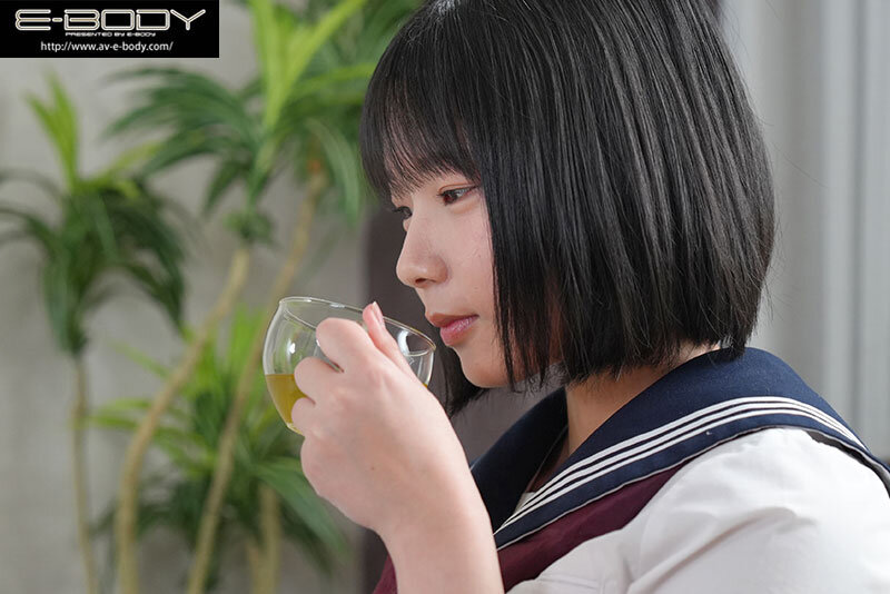 「東峯日奈子のスペンス乳腺マッサージで巨乳美少女が感じるパイズリ&ローションプレイ」のサムネイル