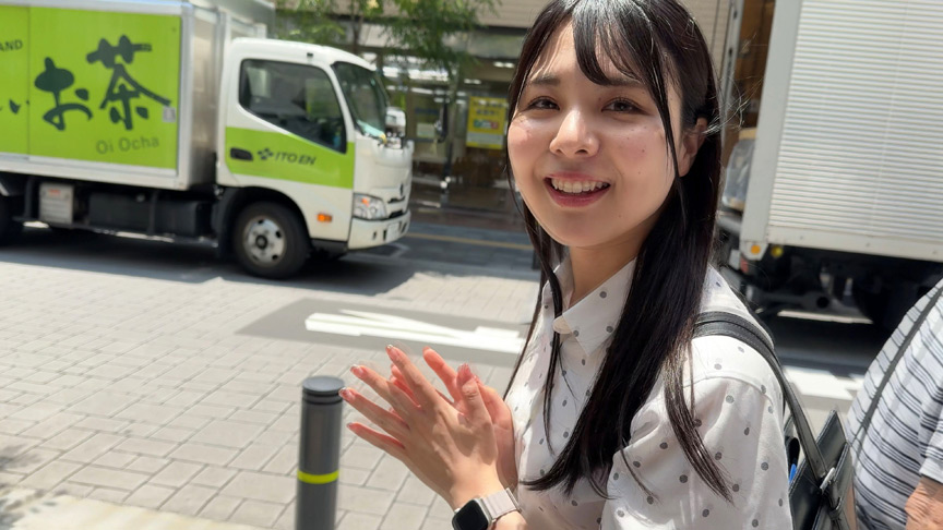 「【生田優梨】あざとい笑顔の後輩OLとの甘い時間｜素人女子の恋愛SEX動画を完全公開」のサンプル画像1枚目