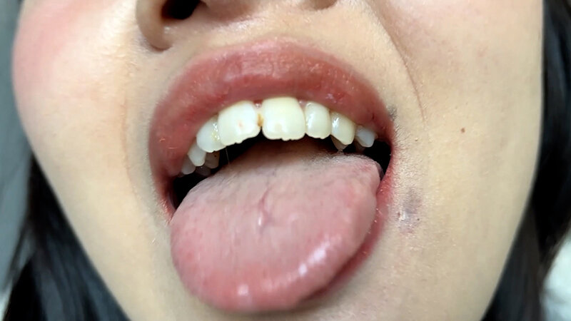 「【素人ナンパ】コールセンター勤務の美人お姉さんに街角で声かけ!口内観察に恥じらう姿が可愛すぎる」のサンプル画像8枚目