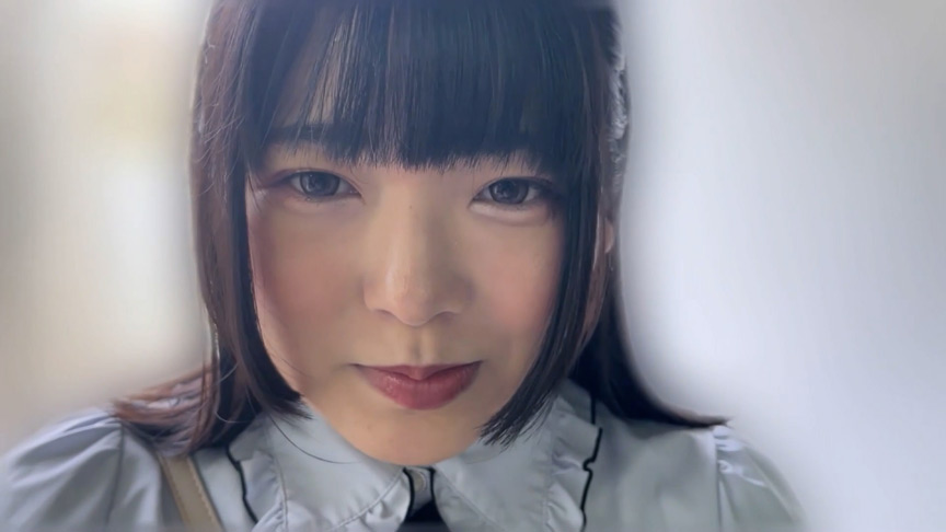 「早見ななちゃんとリモバイ散歩!街中で絶頂恥○プレイ!」のサムネイル