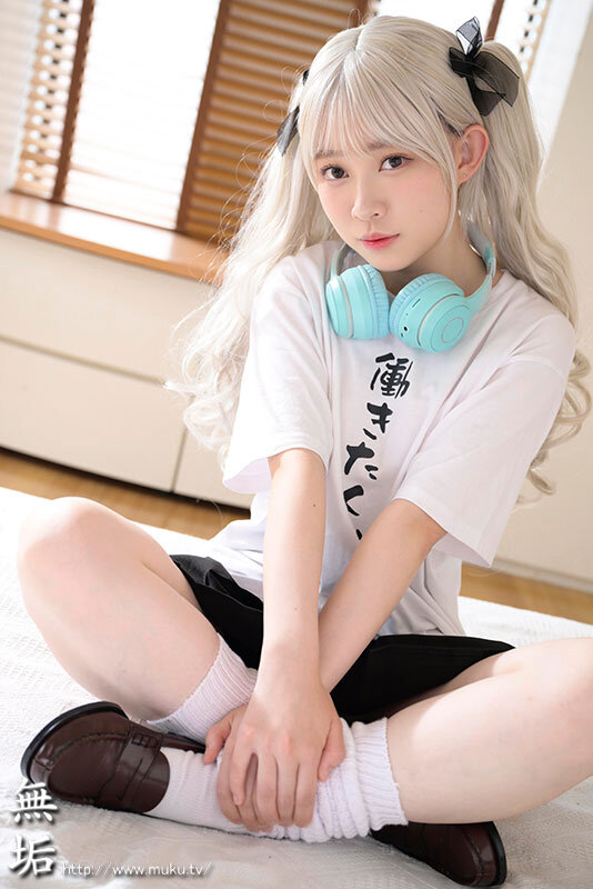 「七瀬ほのか コスプレ美少女が潮吹き・お漏らしアクメで絶頂！敏感ボディに中出し性交」のサムネイル