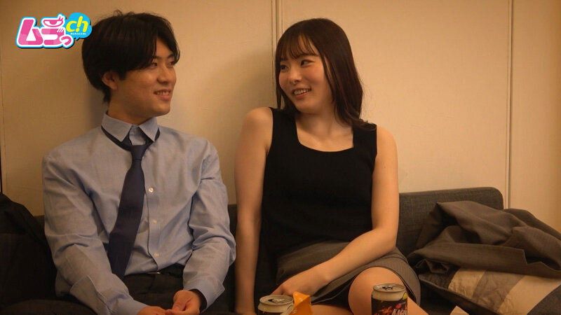 「松丸香澄の盗撮・のぞき動画｜美乳スレンダー素人が同期男性と密室で禁断の一夜を過ごす」のサンプル画像4枚目