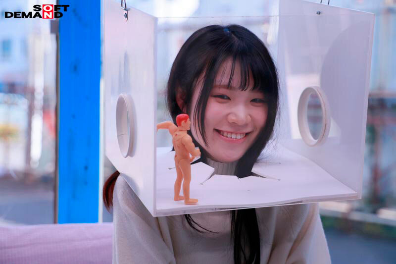 「【素人ナンパ】ウブな美少女女子大生がフリーズチャレンジで恥ずかしいイタズラに耐える姿が可愛すぎる」のサンプル画像12枚目