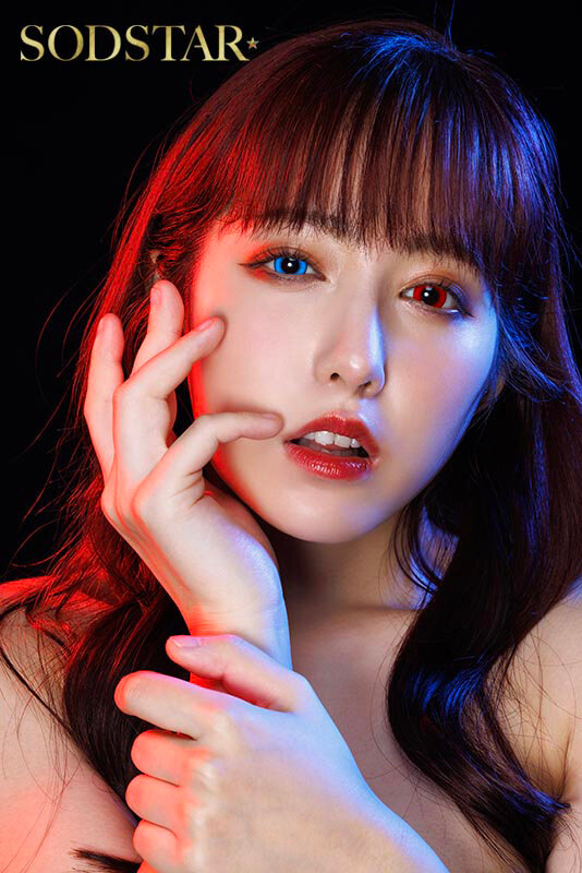 「矢埜愛茉×夏川あゆみがフェラ・騎乗位で魅せる！アイドルの濃厚キス＆接吻プレイ」のサンプル画像2枚目