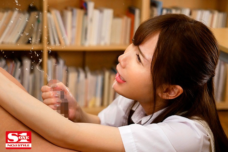 「坂道みる 制服美少女が騎乗位で潮吹き連発!小悪魔痴女の激しい責めがたまらない」のサンプル画像8枚目