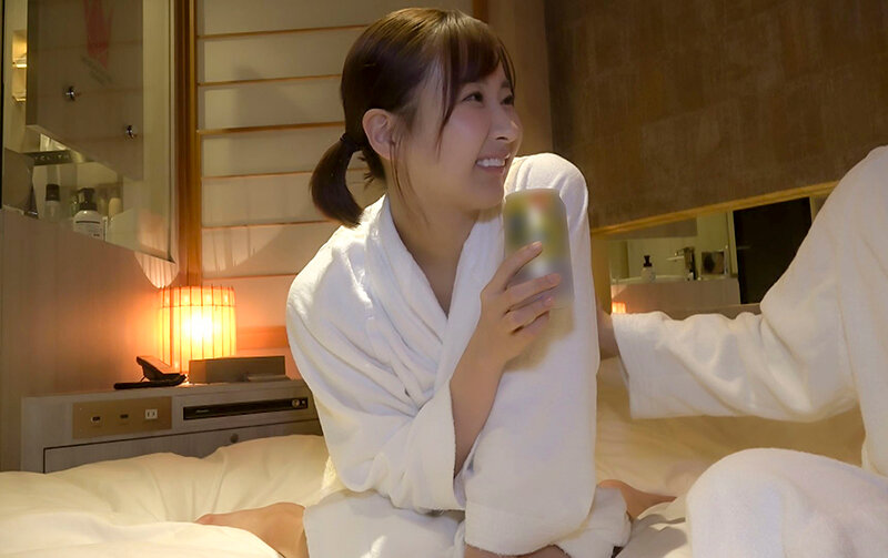 「由衣陽菜 美乳美少女とイチャラブ中出しハメ撮りデート 癒し系巨乳彼女との甘い一日ドキュメント」のサンプル画像10枚目