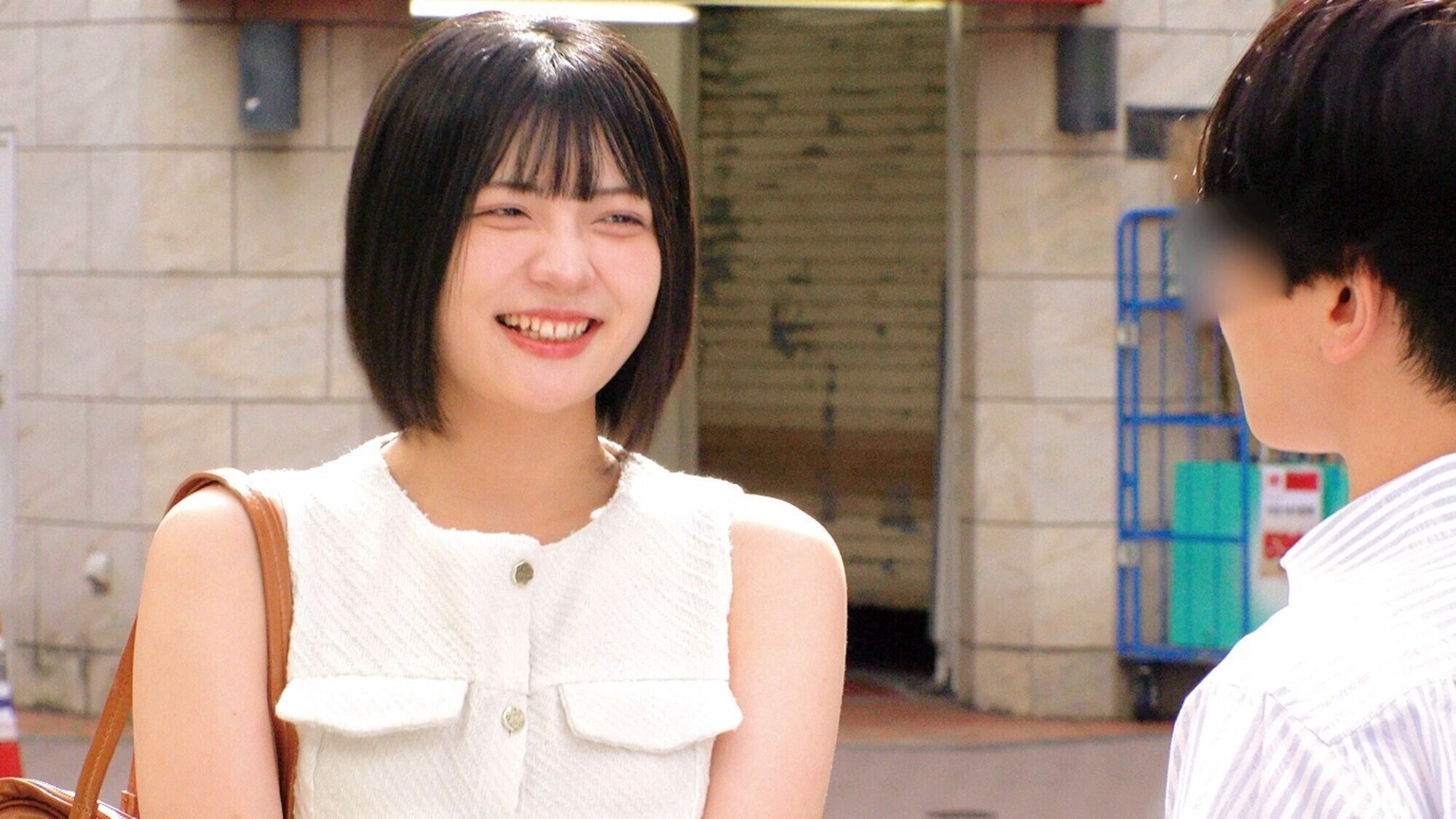 「完全ノーカット！ガチンコ精子100%！素人女子大生の子宮に本物ザーメン！！（神回でしたw）中出し処女の4名が初めての半中半外に挑戦！真正＆射精後チ○ポ生膣グリグリで妊娠確定！！」のサンプル画像1枚目