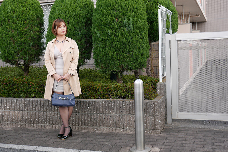 「ぽっちゃり熟女しょうこ38歳の中出しセックス｜素人人妻が立ちんぼで濃厚プレイ」のサムネイル