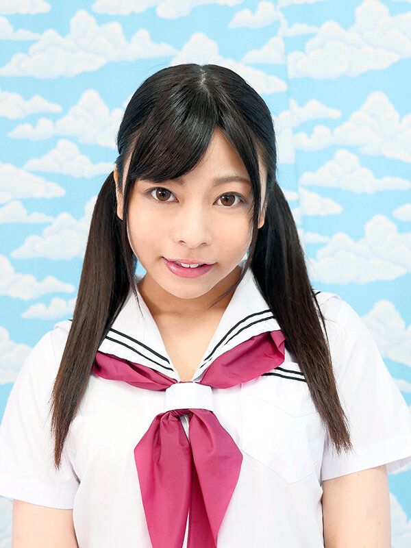 「岬あずさが素人女子校生役でナンパ企画に挑戦！代々木で見つけた清楚系美少女の大胆プレイ」のサンプル画像1枚目