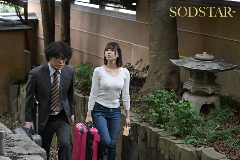 「唯井まひろ 人妻の禁断不倫セックス 義実家で中出し三昧の背徳妻が暴走する衝撃作」のサンプル画像2枚目