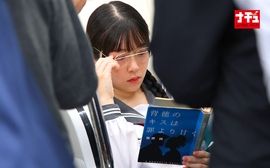 「【痴漢】対面羞恥で何度も絶頂する美少女のベロキス責めが激エロ【JK系動画】」のサムネイル