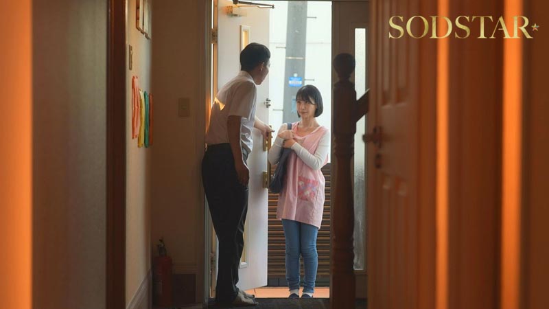 「息子が通う保育園の保育士と妻子が実家に帰省中に自宅密会をして1週間ヤリまくった絶倫不倫セックス 宮島めい」のサムネイル