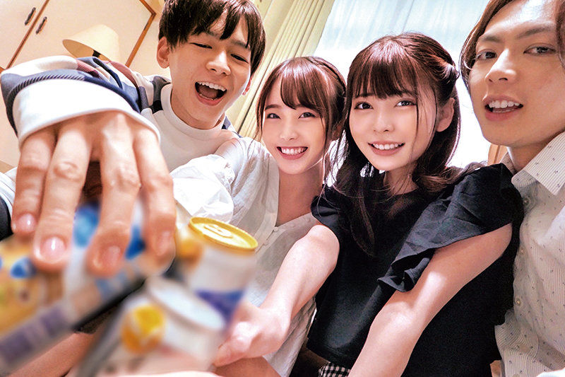 「【素人JD】美少女女子大生2人組が乱交合コンで中出しハメ撮り！本能むき出しの激しいプレイ」のサンプル画像1枚目