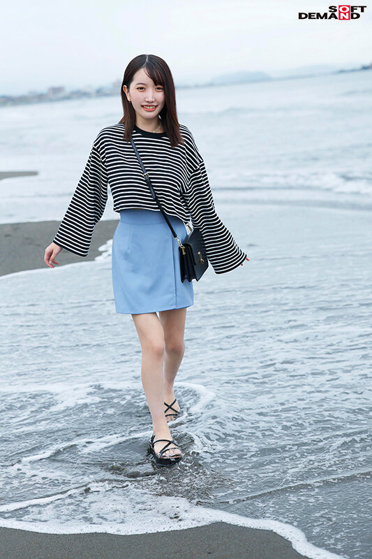 「弓乃りむ 巨乳Hカップ美少女のハメ撮り潮吹き解禁！19歳敏感ボディが初体験で大量噴射」のサンプル画像2枚目