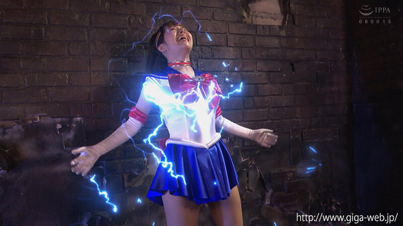 「深月めいが美少女戦士に変身！女戦士ヒロインが闘いに敗れ屈服する姿が話題」のサンプル画像6枚目