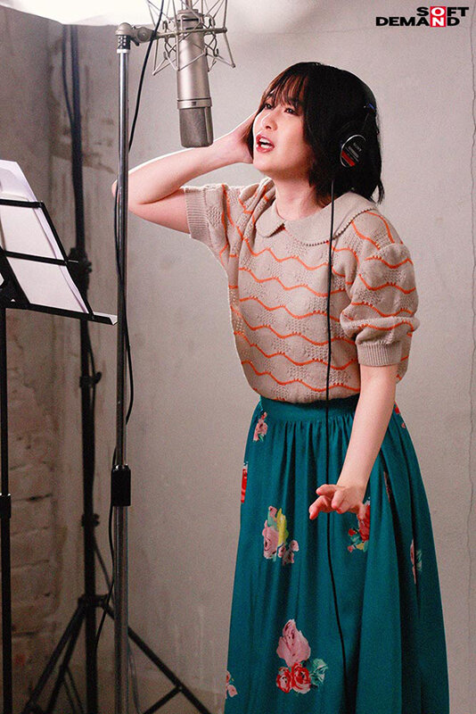 「門倉すず 素人アイドルが喉奥トレーニングでフェラ＆イラマチオ披露する衝撃映像」のサンプル画像2枚目