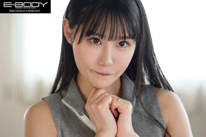 「桃川ちほ 本物グラドルが騎乗位で潮吹き！巨乳アイドルのAVデビュー作品が話題」のサムネイル