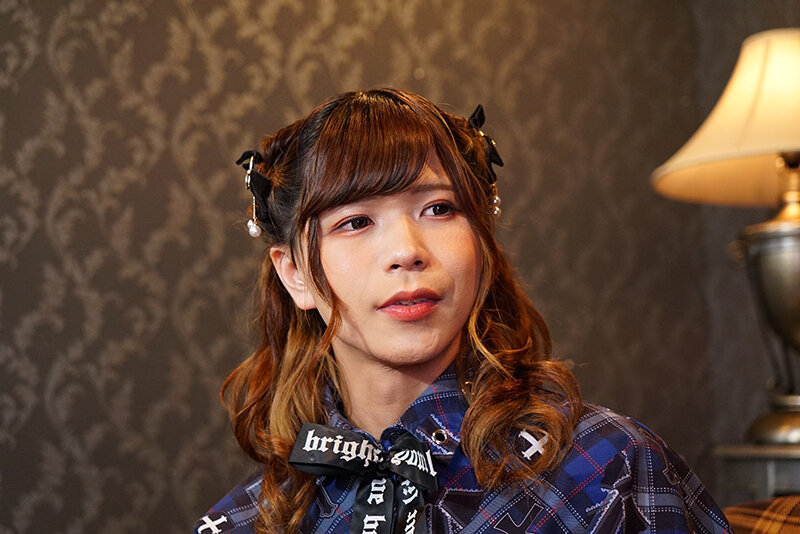 「狐森りつが拘束拷問で絶頂!アナル責めに悶えるニューハーフ男の娘の快感プレイ」のサムネイル