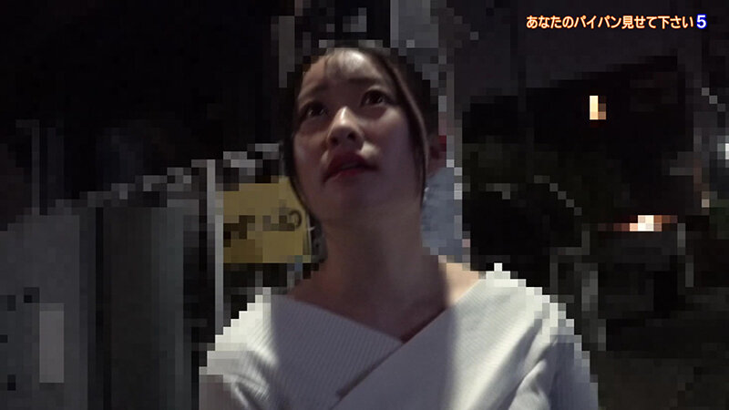 「【素人ナンパ】街頭で声をかけた一般女性が羞恥プレイに挑戦！恥じらう姿がたまらない厳選映像」のサンプル画像1枚目