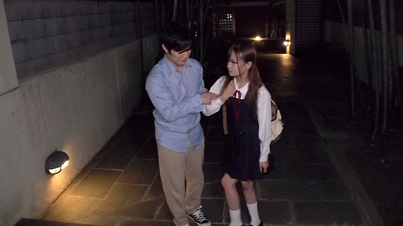 「【美少女】小柄で貧乳な妹の友人に中出し!ミニ系ロリ美少女との禁断プレイ」のサンプル画像16枚目