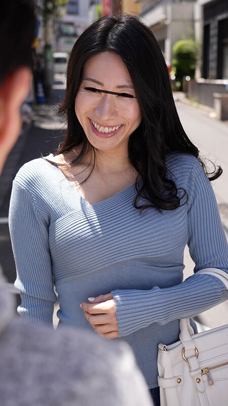 「【素人ハメ撮り流出】巨乳パイパン美女をナンパして中出し！フェラ＆パイズリも堪能」のサンプル画像18枚目