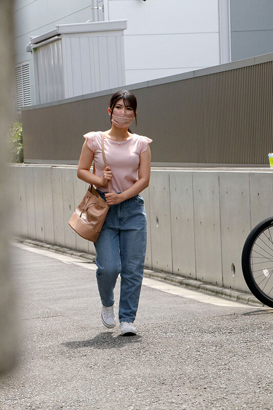 「【素人盗撮】巨乳美女の本気アクメを隠し撮り！秘密の絶頂映像コレクション」のサンプル画像11枚目