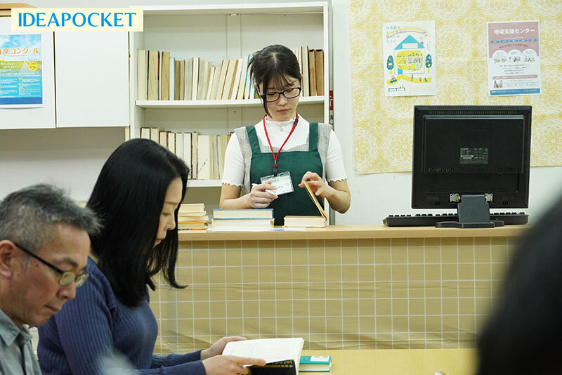 「坂井美桜の騎乗位とフェラがエロい!スリム巨乳の美少女痴女が魅せる淫乱プレイ」のサムネイル
