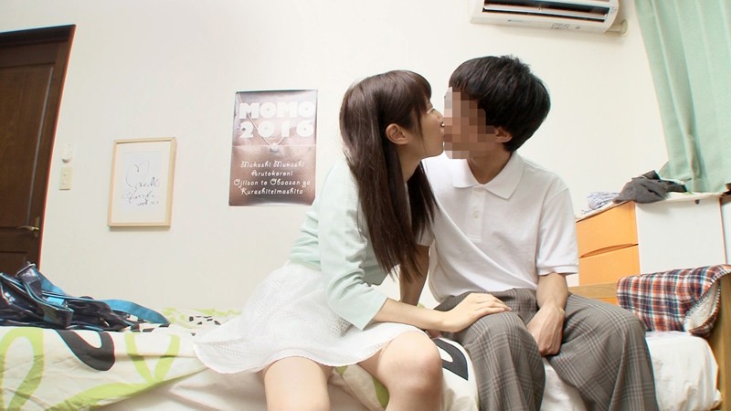 「【素人】巨乳女子大生家庭教師が童貞を騎乗位で筆おろし！連続中出しの濃厚SEX」のサンプル画像1枚目