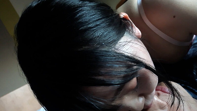 「【素人ナンパ】ドSで可愛い童顔お姉さんがM男を責める濃厚フェラプレイ動画」のサンプル画像10枚目