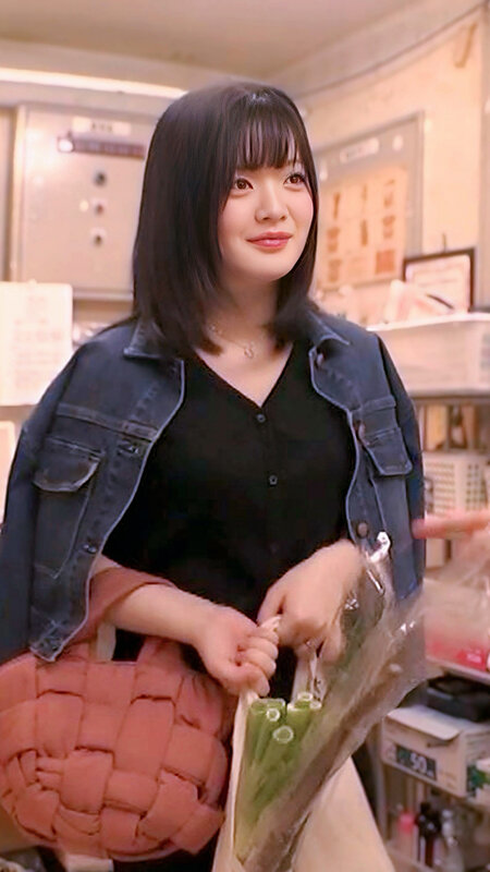 「【素人美女12人】美乳・巨乳パイパン美女に中出し3P!神尻素人との濃厚プレイ4時間SP」のサンプル画像9枚目