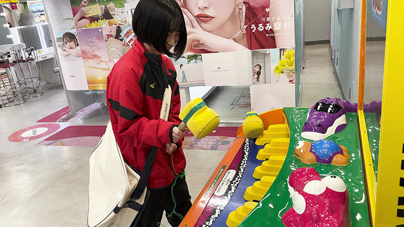 「姫野らん・菊池はる・由良かな・市川りくのスレンダー素人ギャル4人とハメ撮り中出しフェラ体験記録」のサムネイル