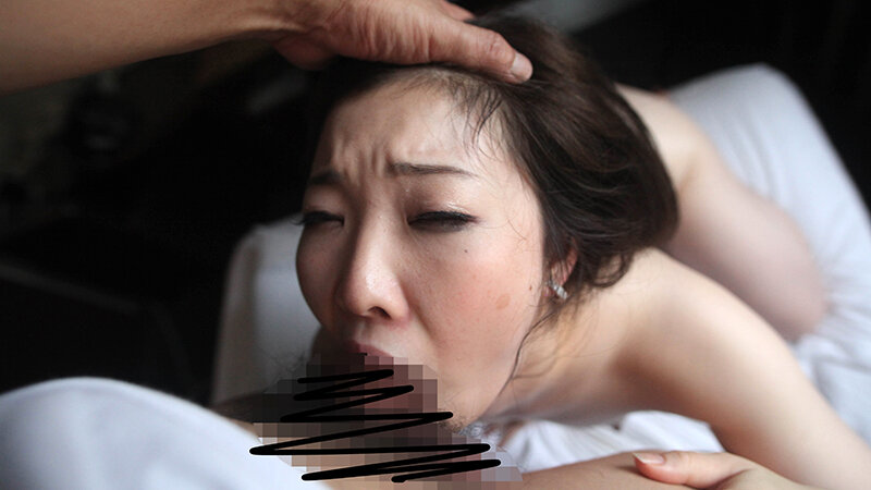 「【素人】パイパン巨乳美女のフェラ＆中出しプレイ12時間！美乳好き必見の厳選セット」のサンプル画像2枚目