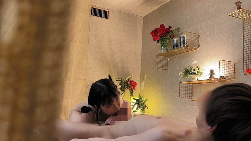 「【盗撮】南国リゾートエステで施術中のビキニ美女を隠し撮り!水着マッサージで中出しされる素人娘4名」のサンプル画像9枚目